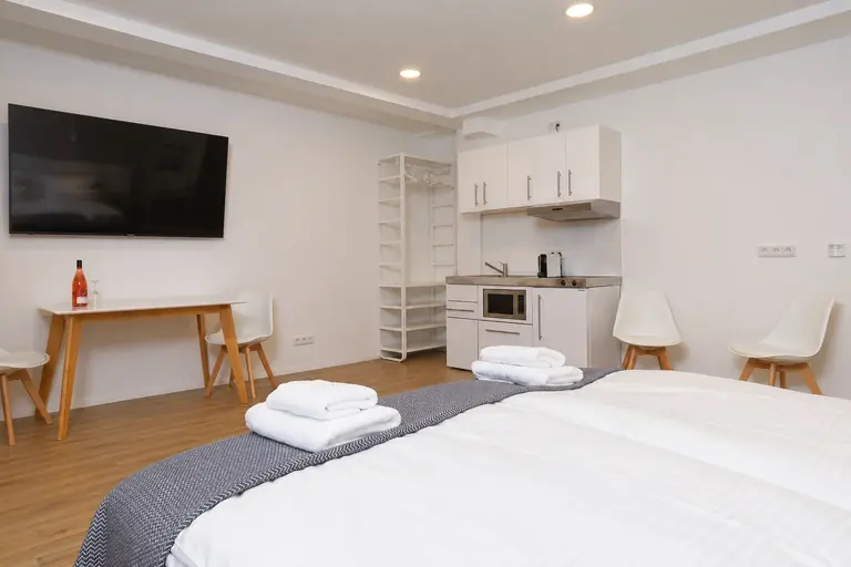 Apartment 3 – For up to 3 guests with double bed and single bed.