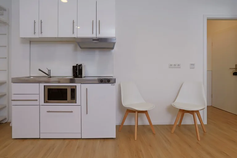 Apartment 3 Photo 4