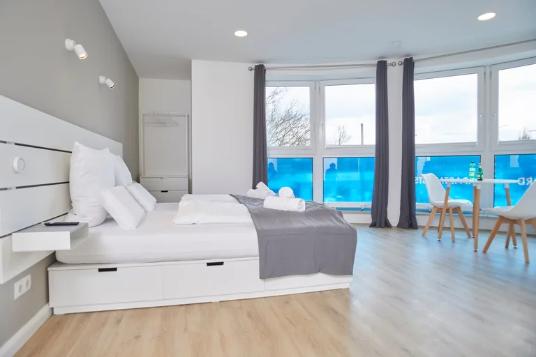 Apartment 7 Photo 5
