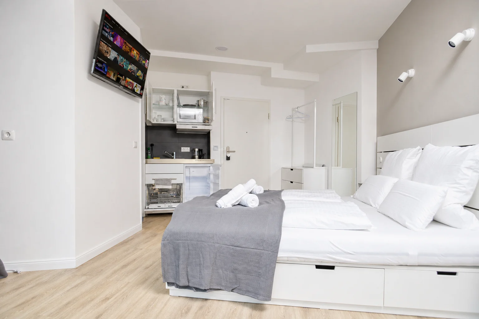 Apartment 6 Foto 5